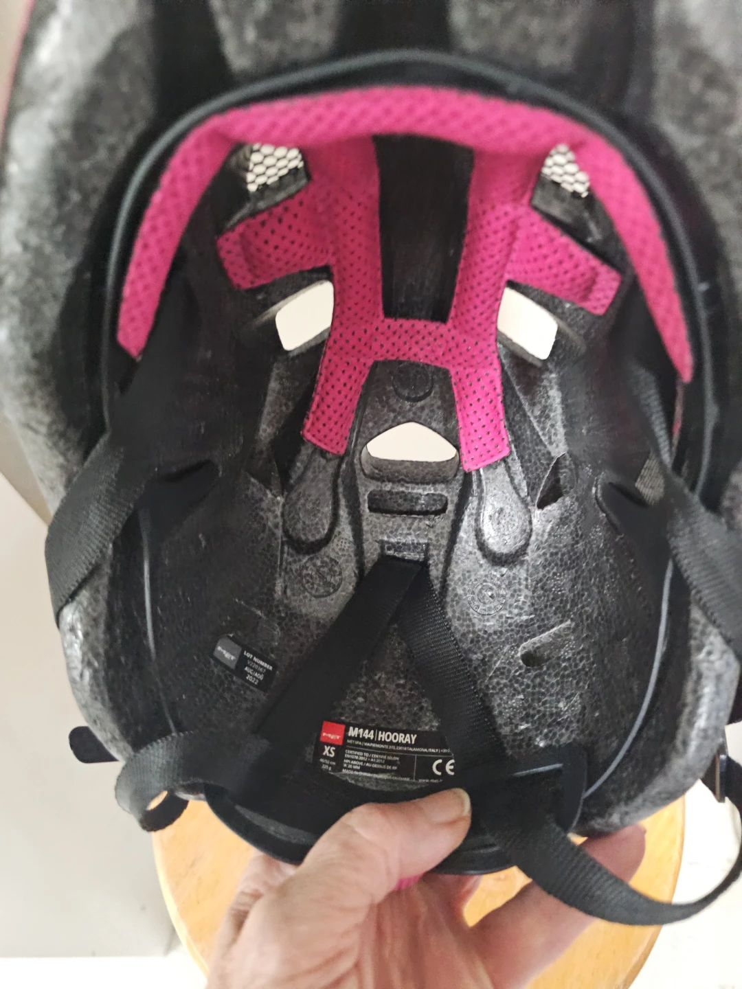 MET Hooray M144 Bike Helmet - photo 5