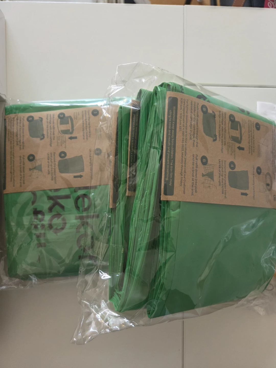 [Pickup Only] Like-new Dékor Diaper Pail w/ refills - photo 2