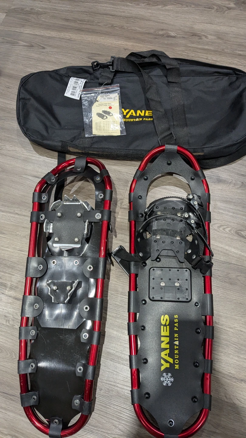 Yanes 27" Aluminum Snowshoes with Bag - Red