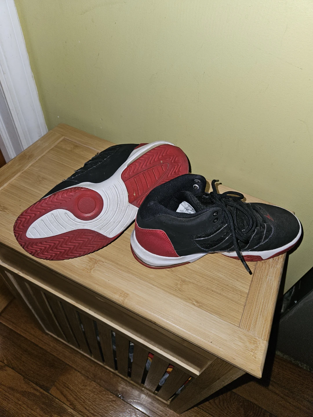 Nike Jordan boys Basketball Shoes - photo 3
