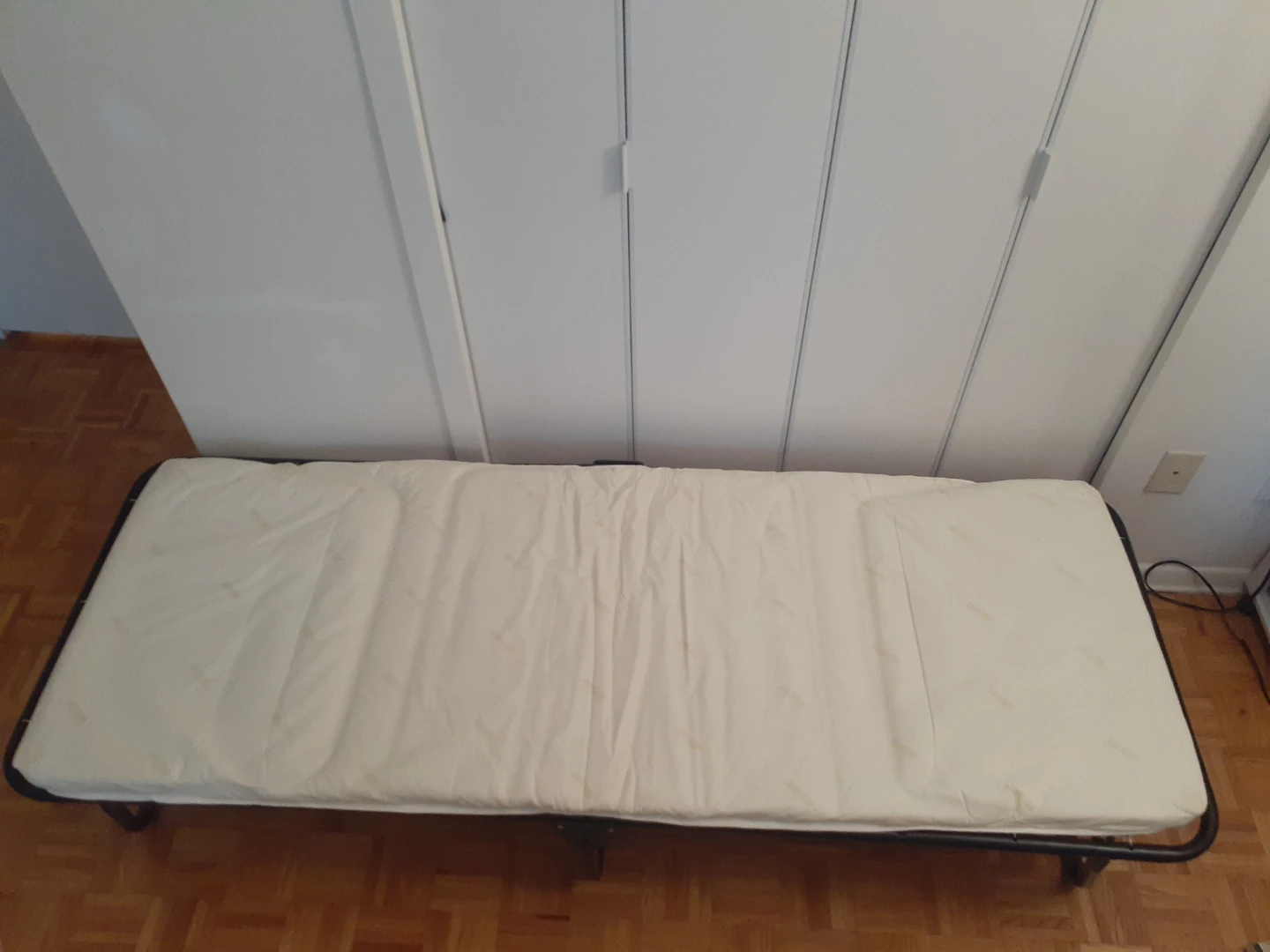 Folding Guest Bed - photo 3