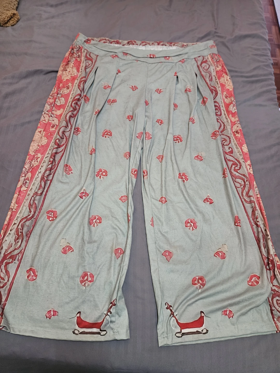 Assorted Women's Tops and Pants Bundle - photo 3