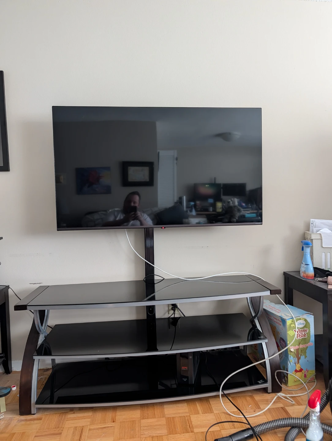 55-inch LG NanoCell 80una TV with stand