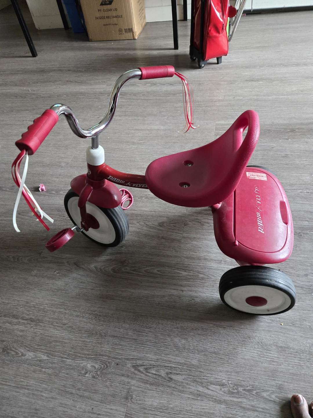 Radio Flyer Red Tricycle - photo 2