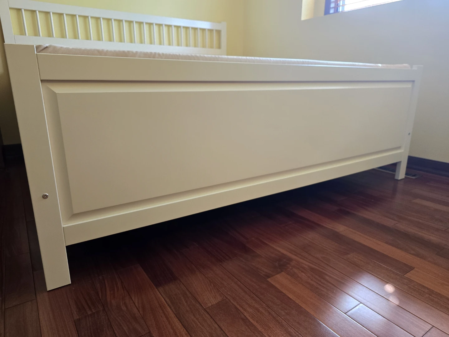 Tempur-Pedic king-size mattress, foundation, and bed frame - photo 5