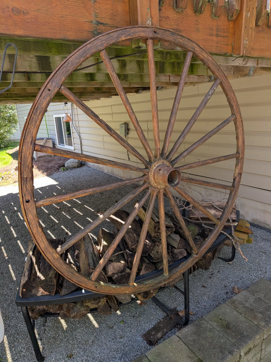 Vintage Wooden Wagon Wheel Decor
