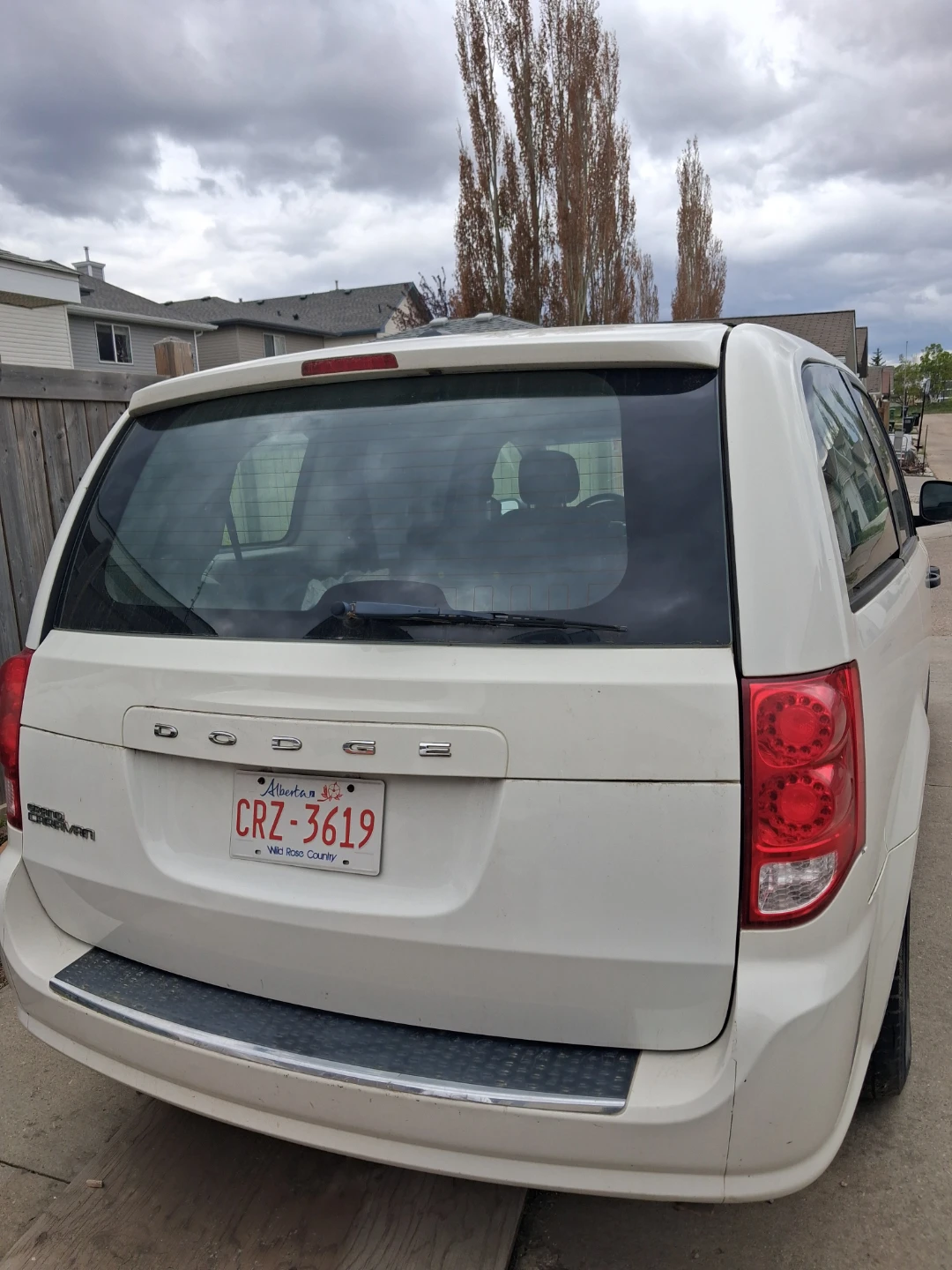 2013 White Dodge Grand Caravan - photo 3