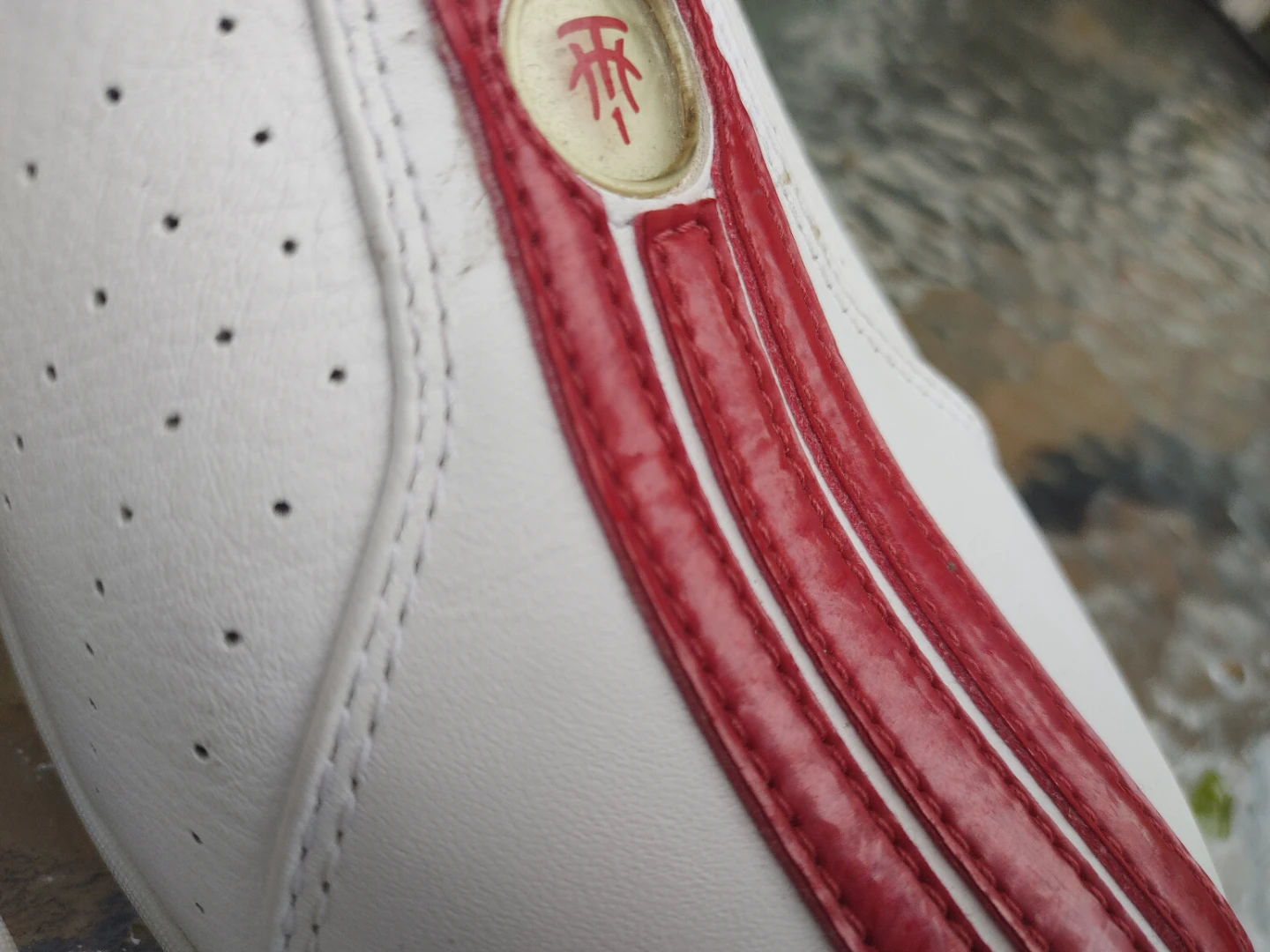 Adidas T-Mac 4 size 10.5 never worn - photo 2