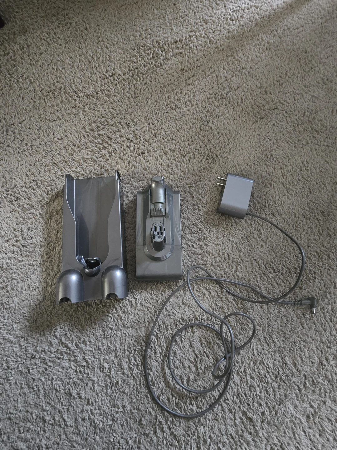 Original Dyson v11 battery and charger, Charging Dock Station