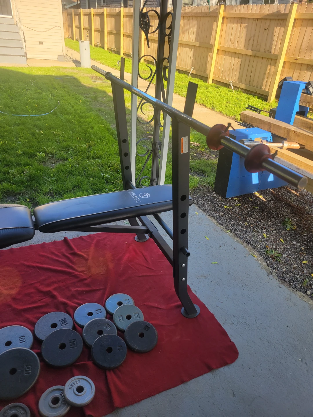 MARCY BENCH WITH INCLINE LEG EXTENSION - photo 3