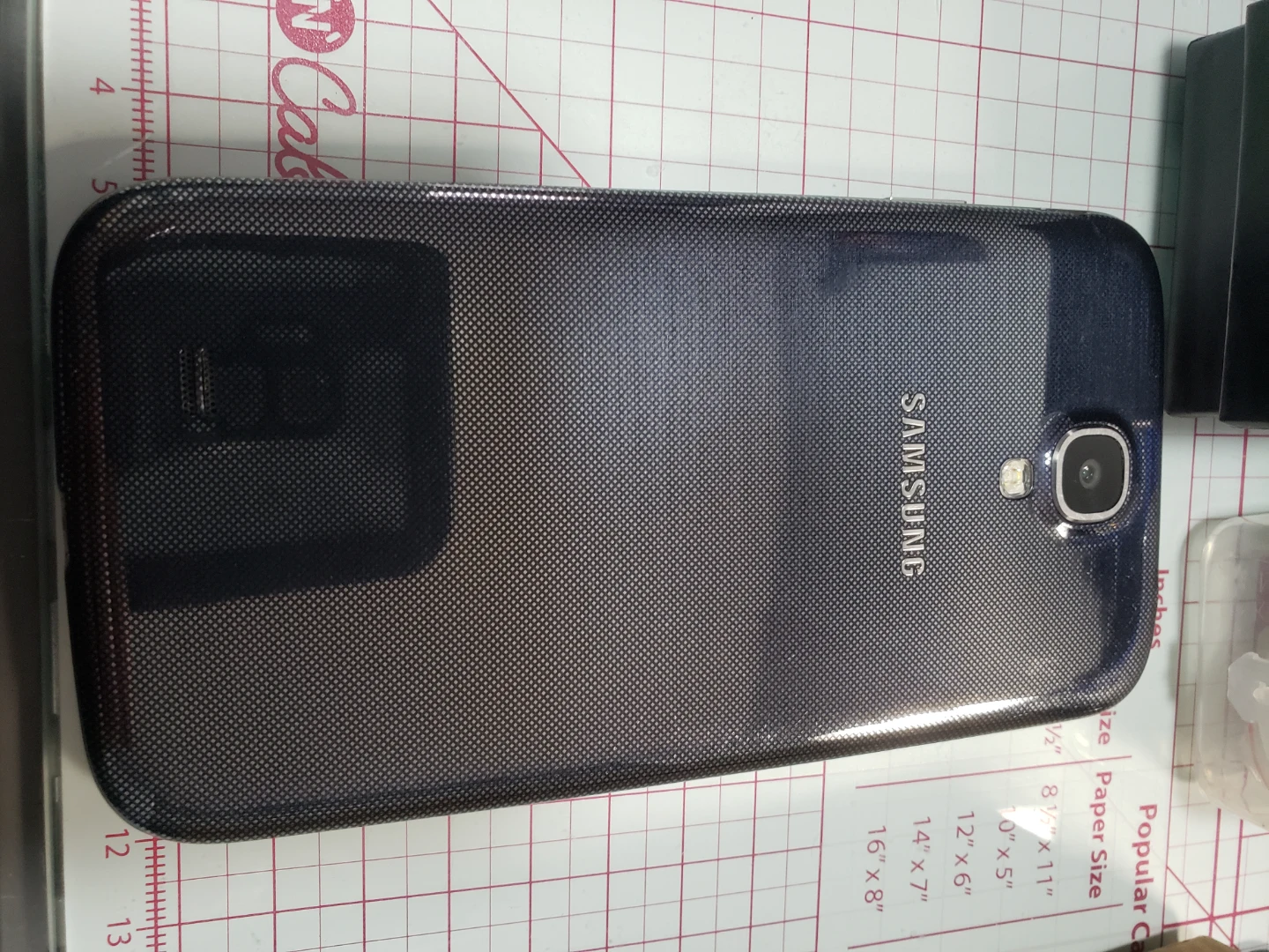 Samsung galaxy S4 smartphone. - photo 3