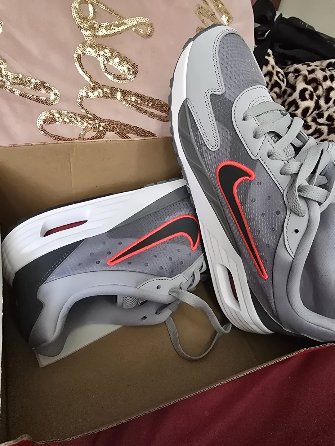 Nike Air Max Solo (GS) Sneakers - Gray/Red, Size 6Y - photo 2