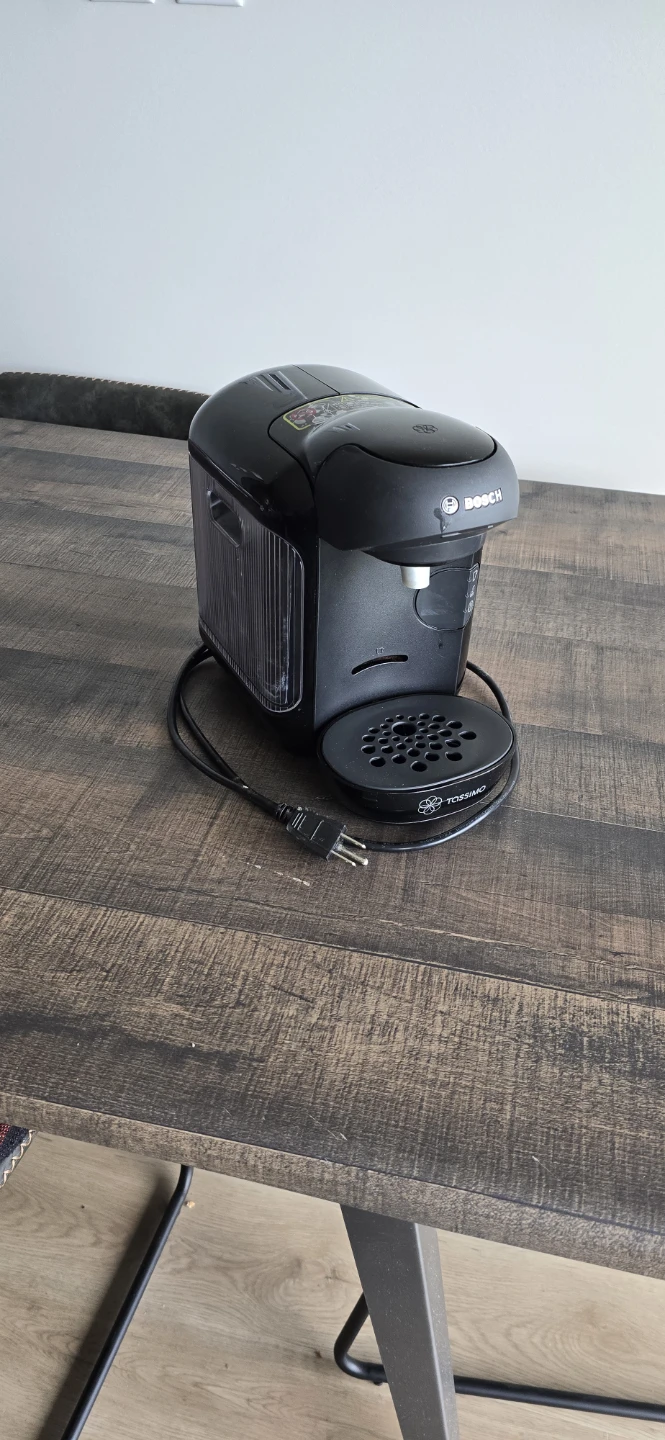 Bosch Tassimo Coffee Machine - photo 2