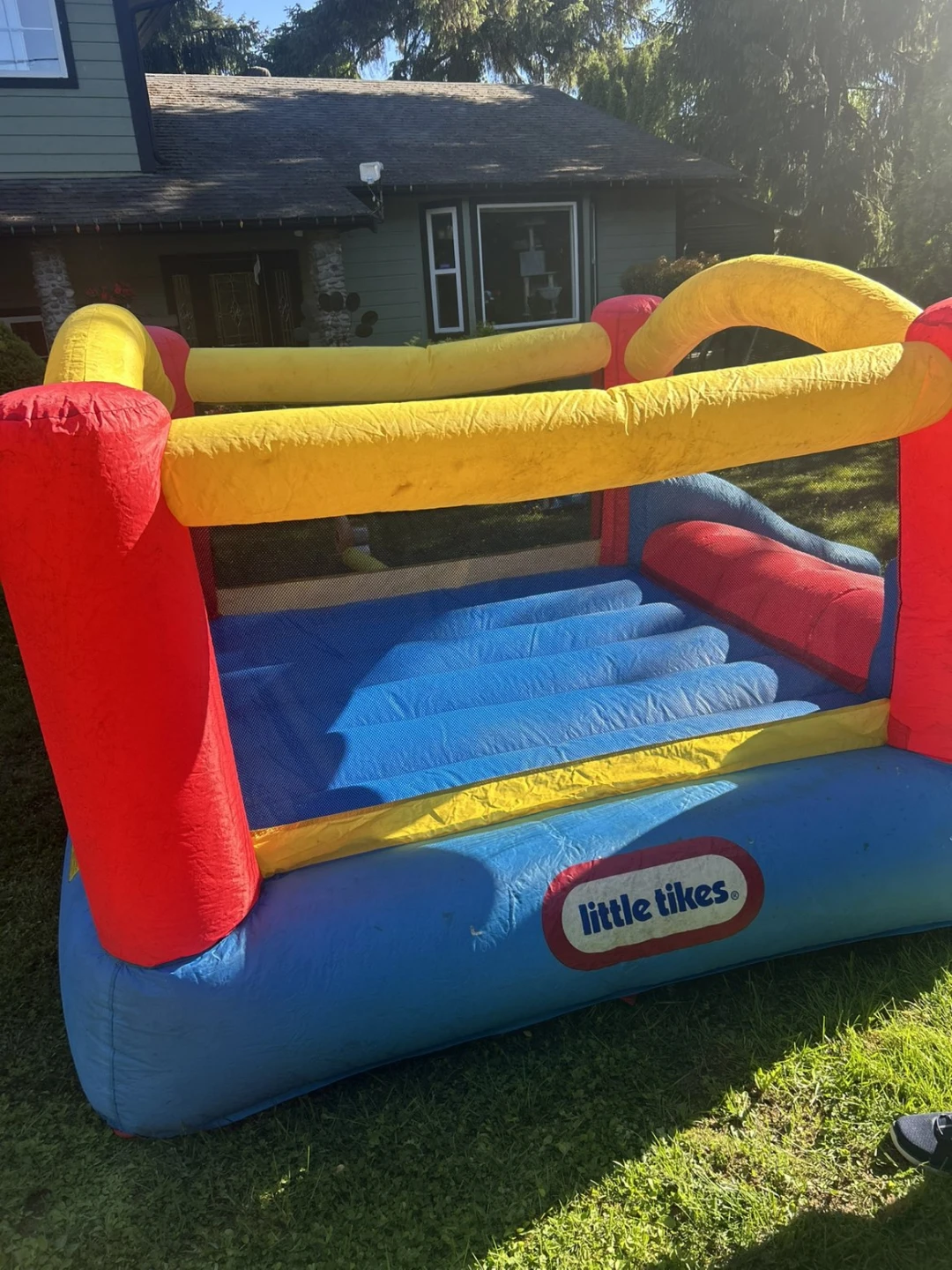 Little Tikes Inflatable Bouncer House