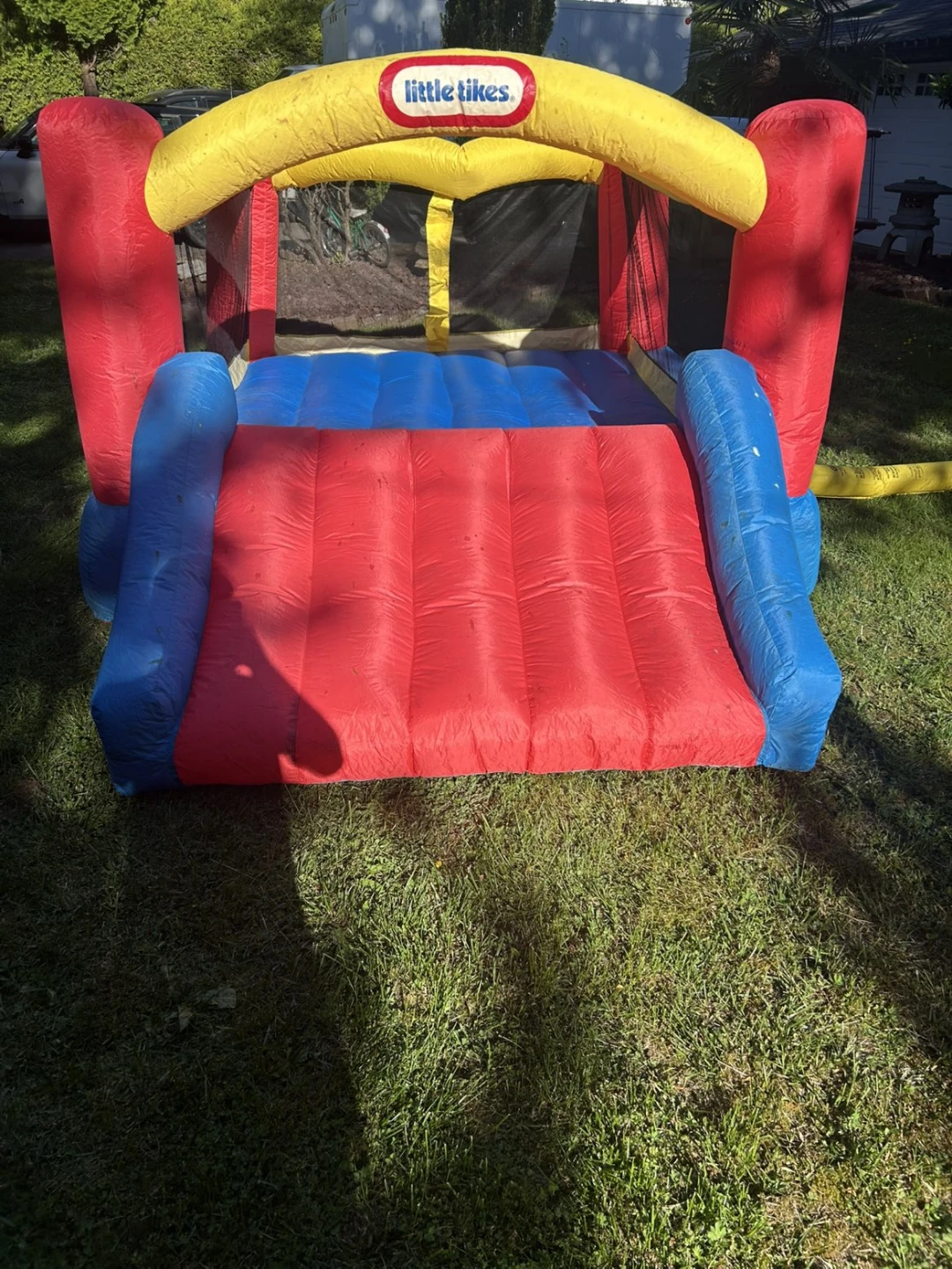Little Tikes Inflatable Bouncer House - photo 3
