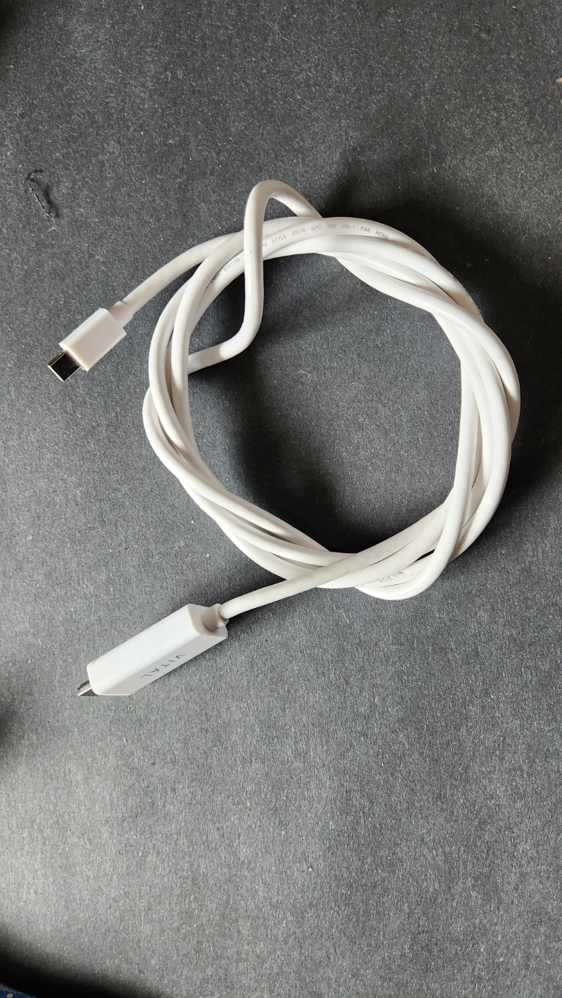 White Mini DisplayPort to HDMI Cable - male to male - photo 3