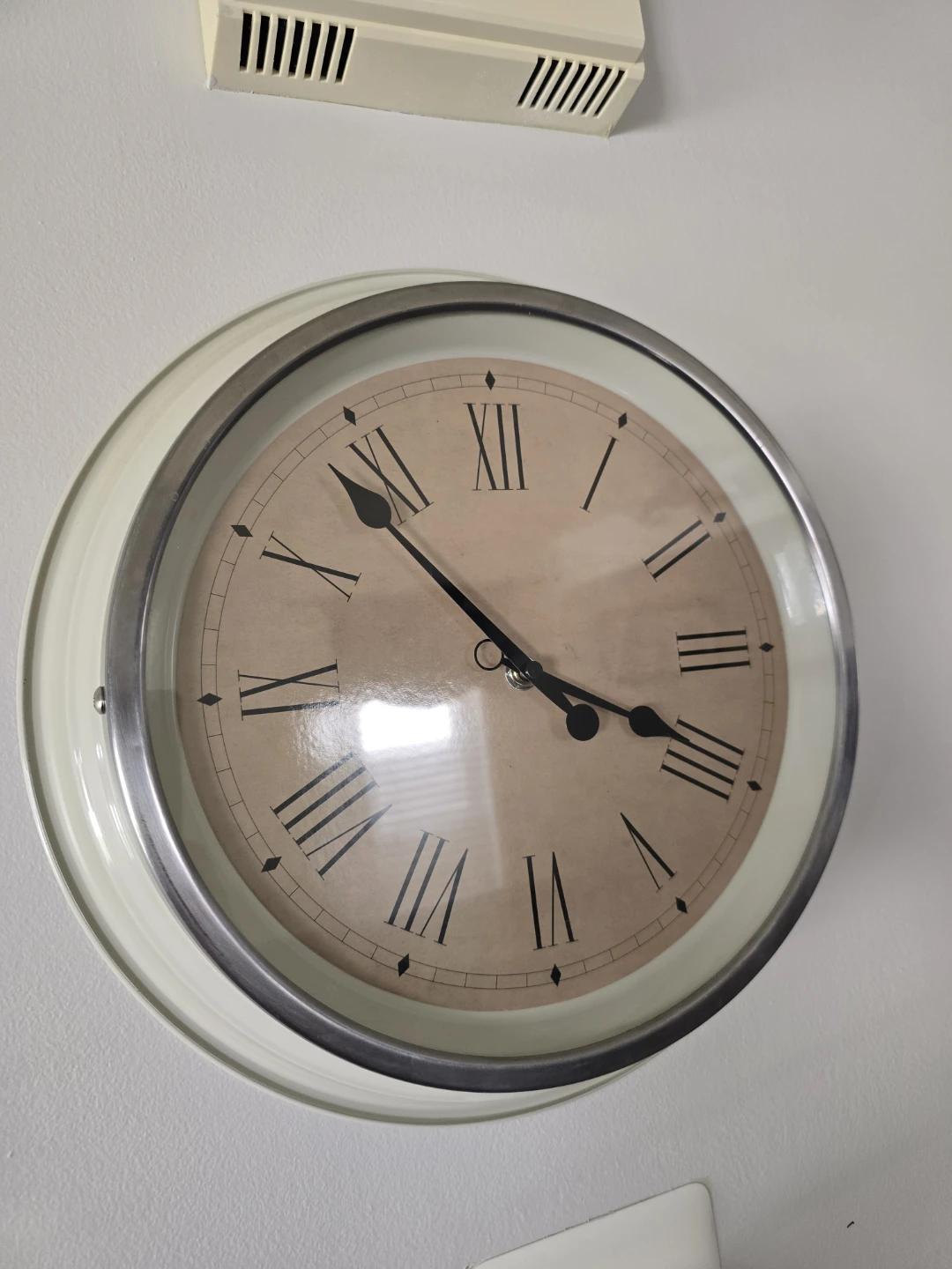 Cream Wall Clock - photo 2