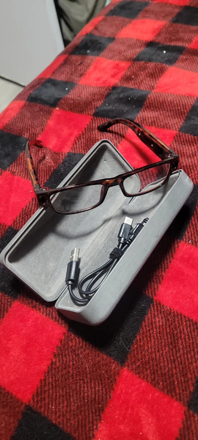 Reading Glasses with Built-in LED Lights and Case - photo 2