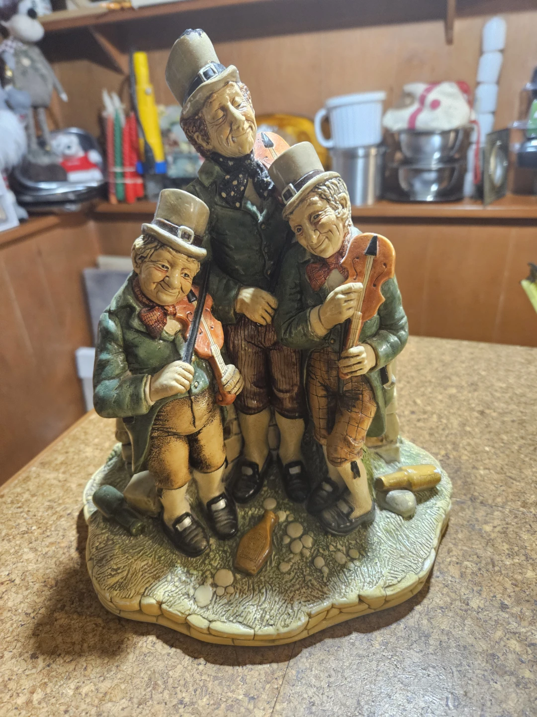 Three Musicians Figurine - photo 2