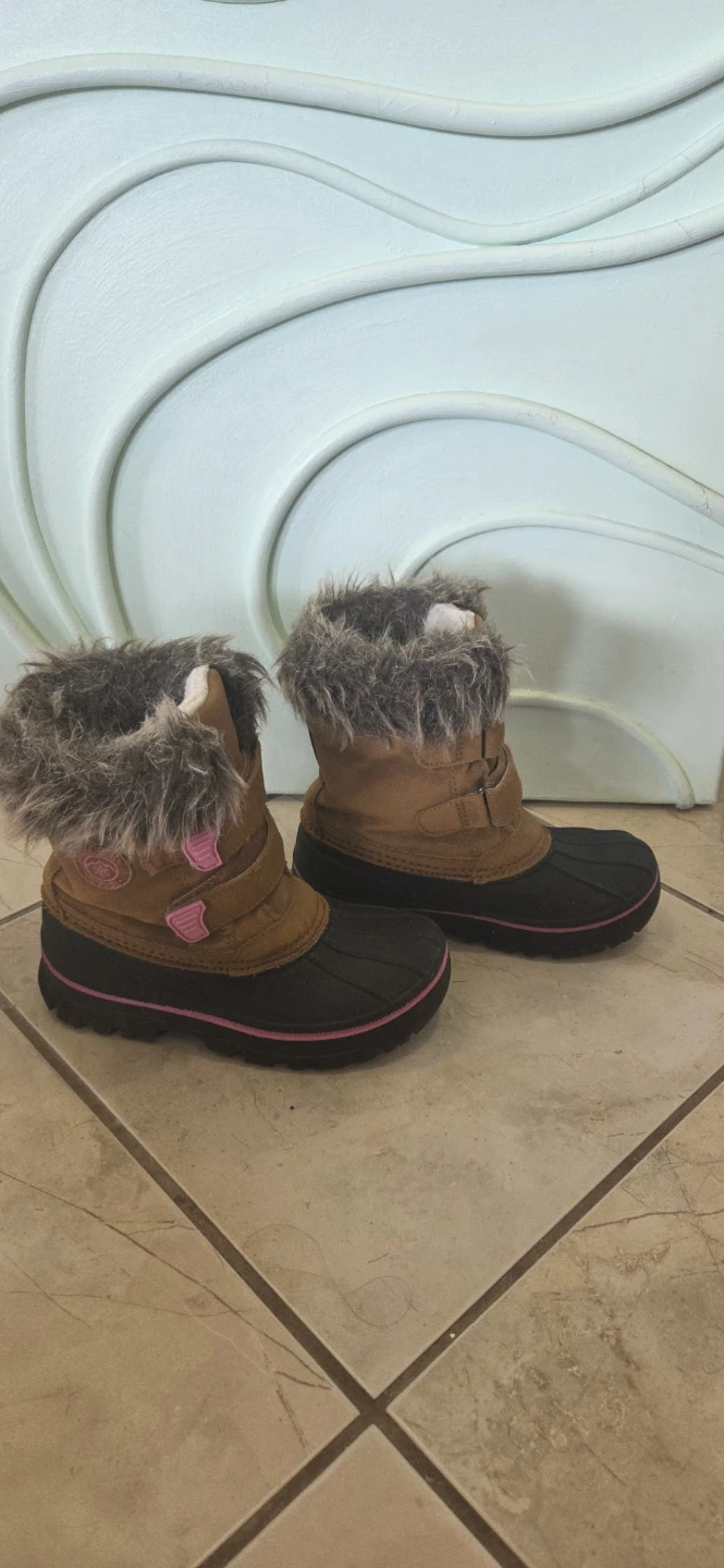 Joe Fresh Toddler Snow Boots Size 11 - photo 2