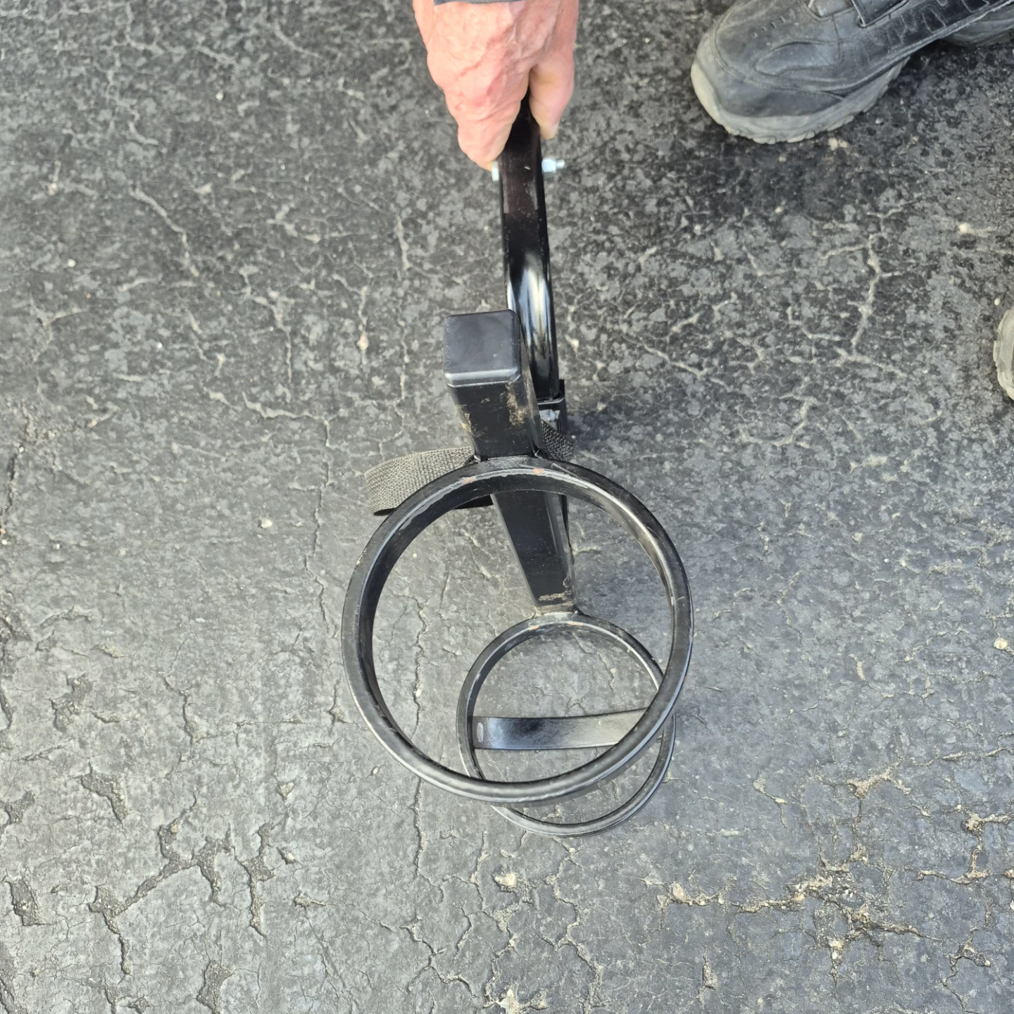 Mobility Scooter Oxygen Tank Holder - photo 2