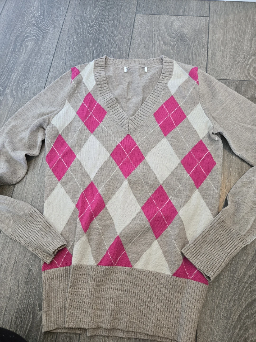Banana Republic  v neck  sweater