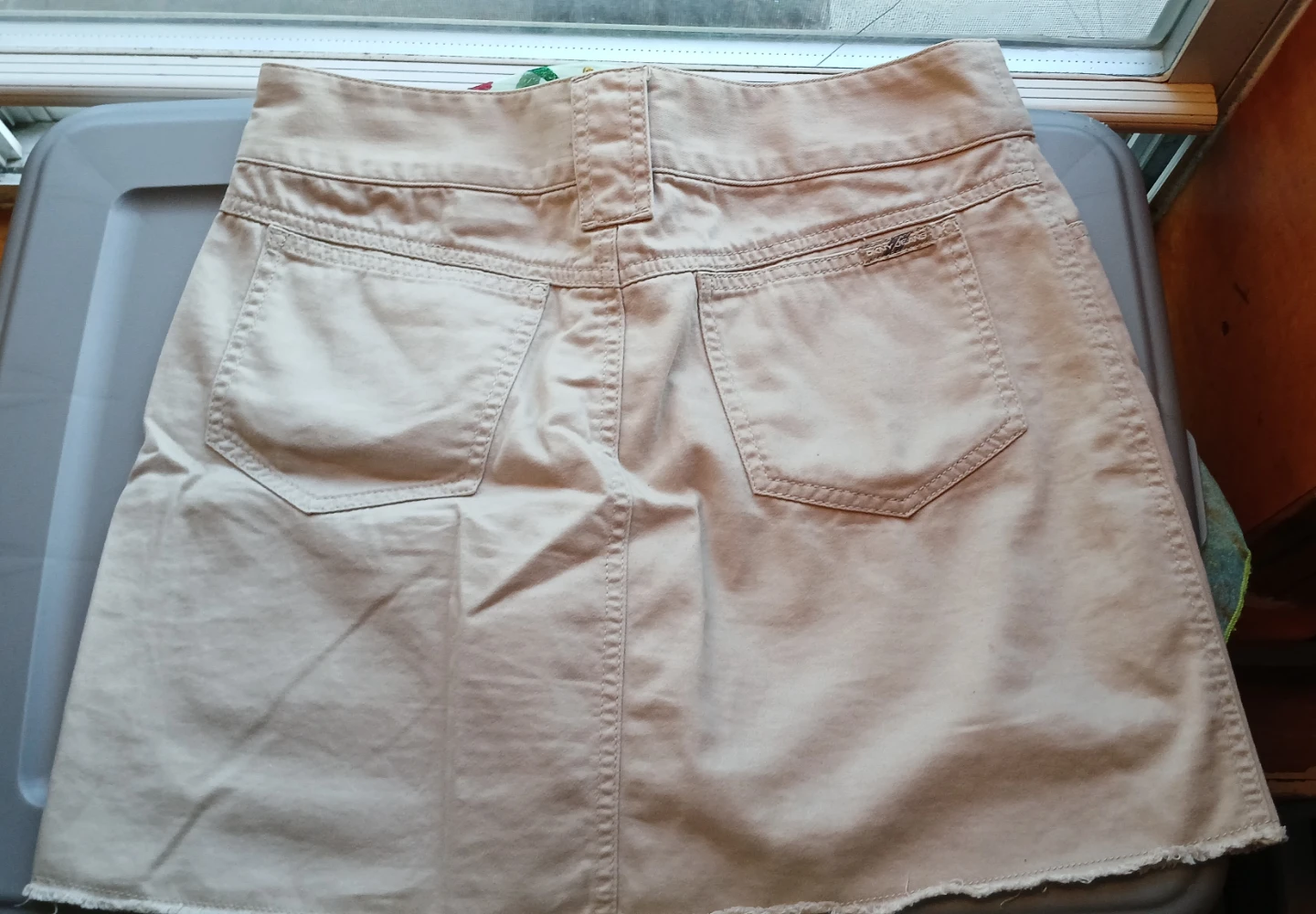 DKNY Jeans Women's Khaki Mini Skirt Size 6 - photo 5