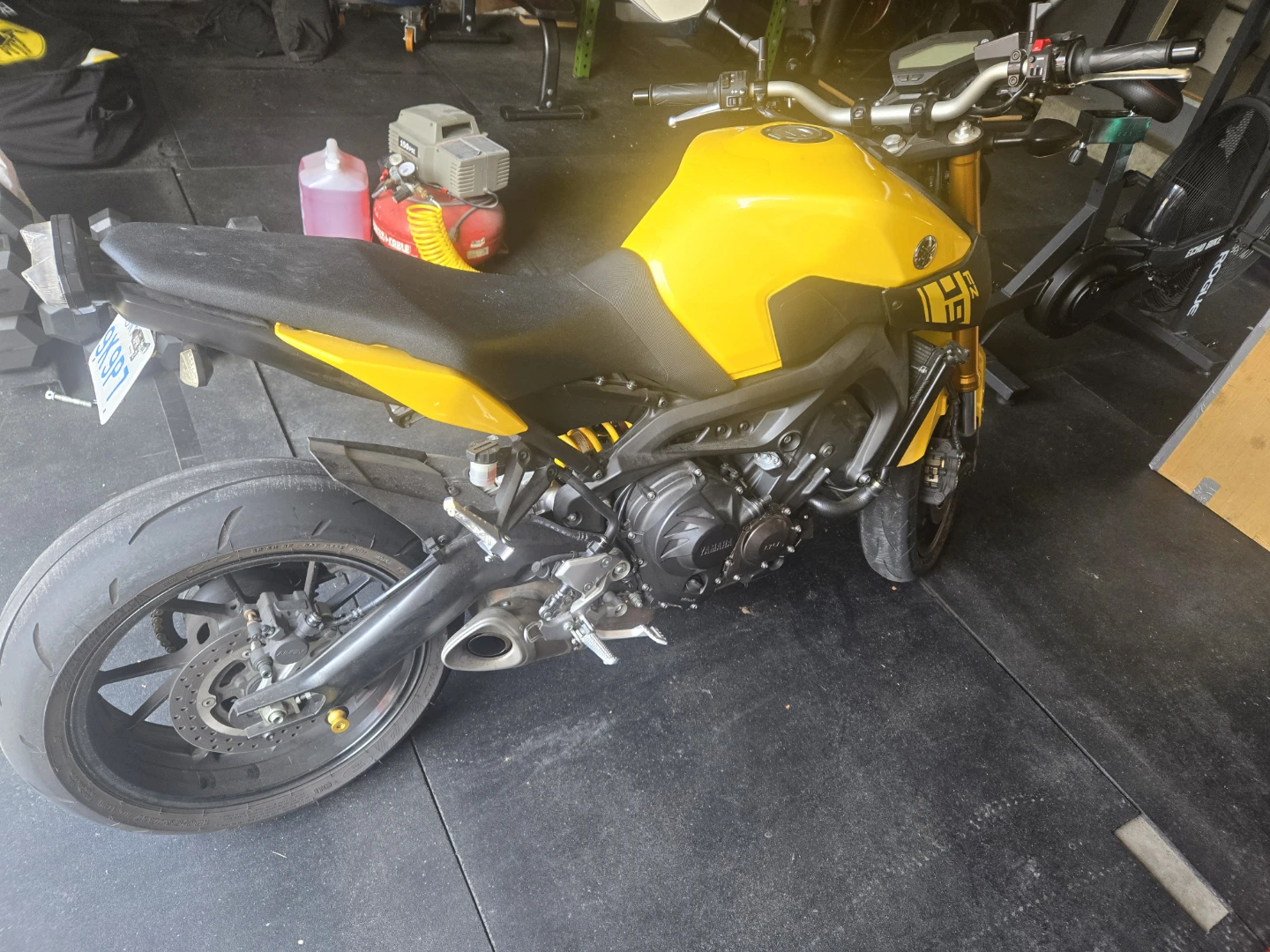 Yellow Yamaha Motorcycle - photo 2
