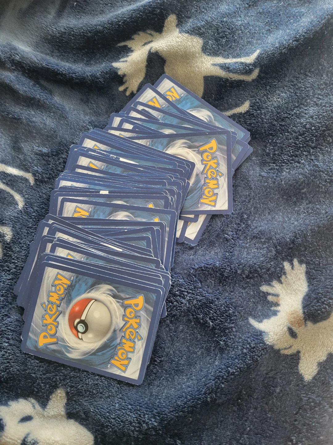 92 Pokémon cads