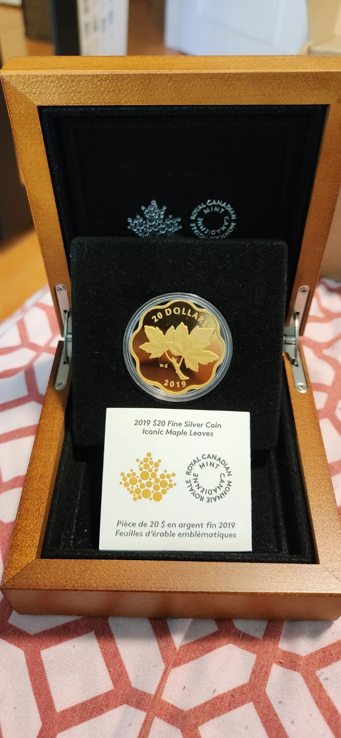 2019 Royal Canadian Mint $20 Fine Silver Iconic Maple Leaves