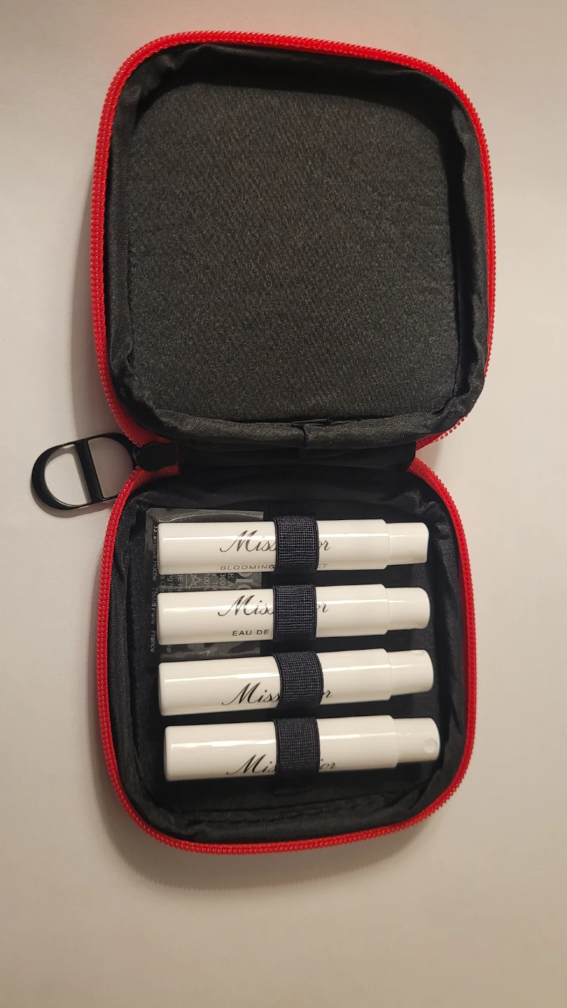 Dior Miss Dior Fragrance Sampler Set with Case - photo 3