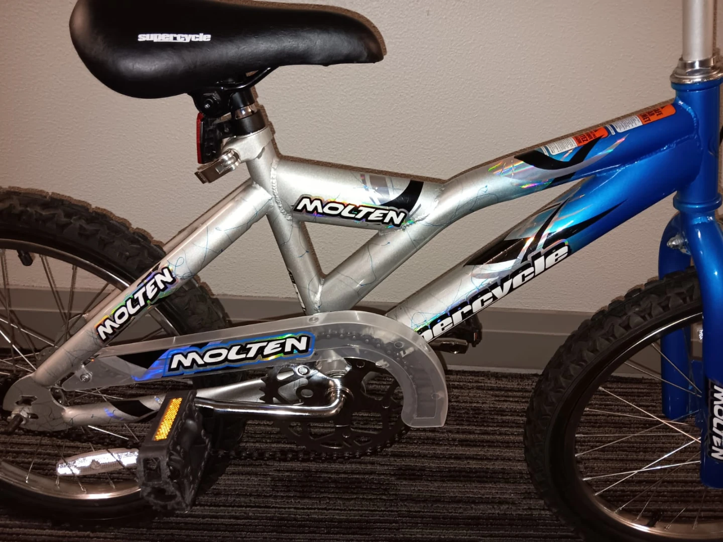 18-inch Molten Supercycle Kids Bike - photo 5