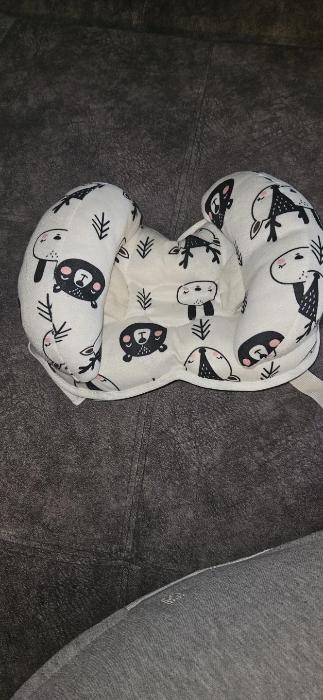 Baby head and neck pillow