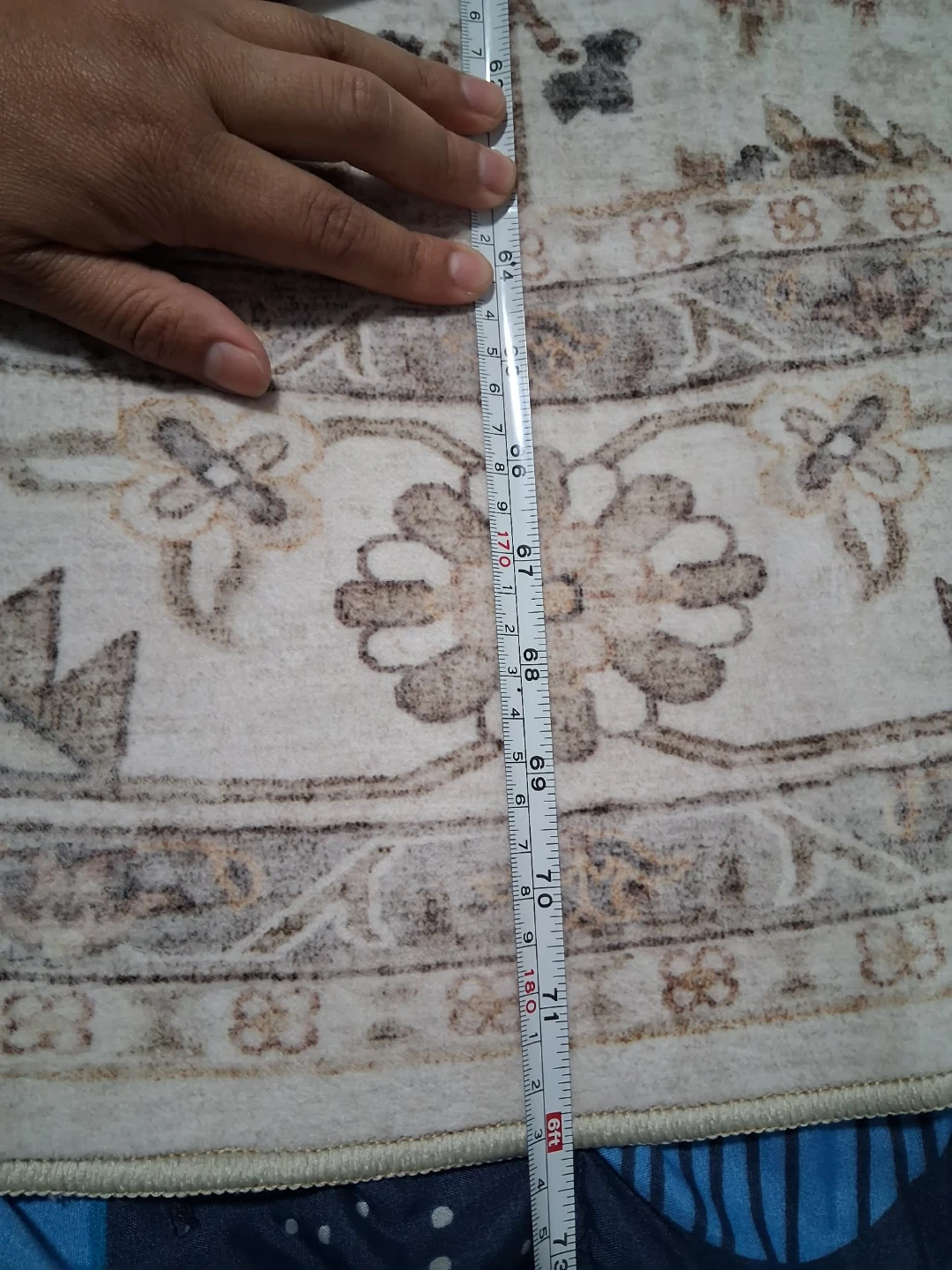 Round Persian-Style Area Rug - photo 4