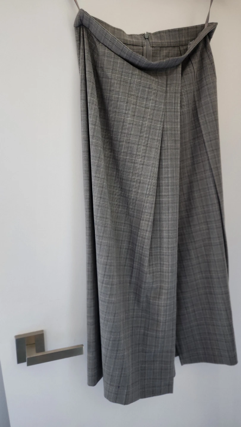 Grey Plaid Wide-Leg Culottes