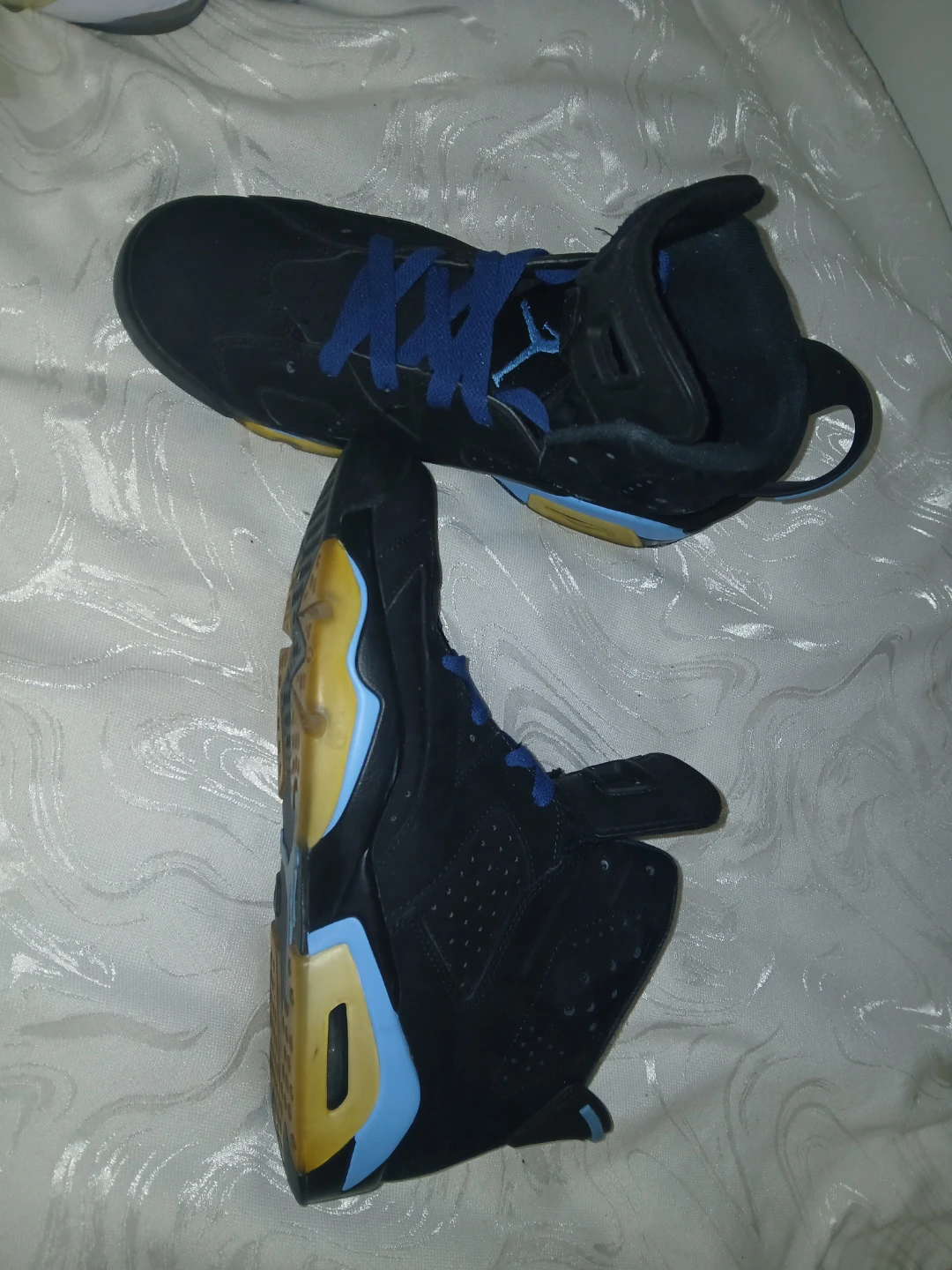 Jordans size 10.5 - photo 2