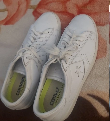 Converse White Leather Sneakers Size 8.5 - photo 2