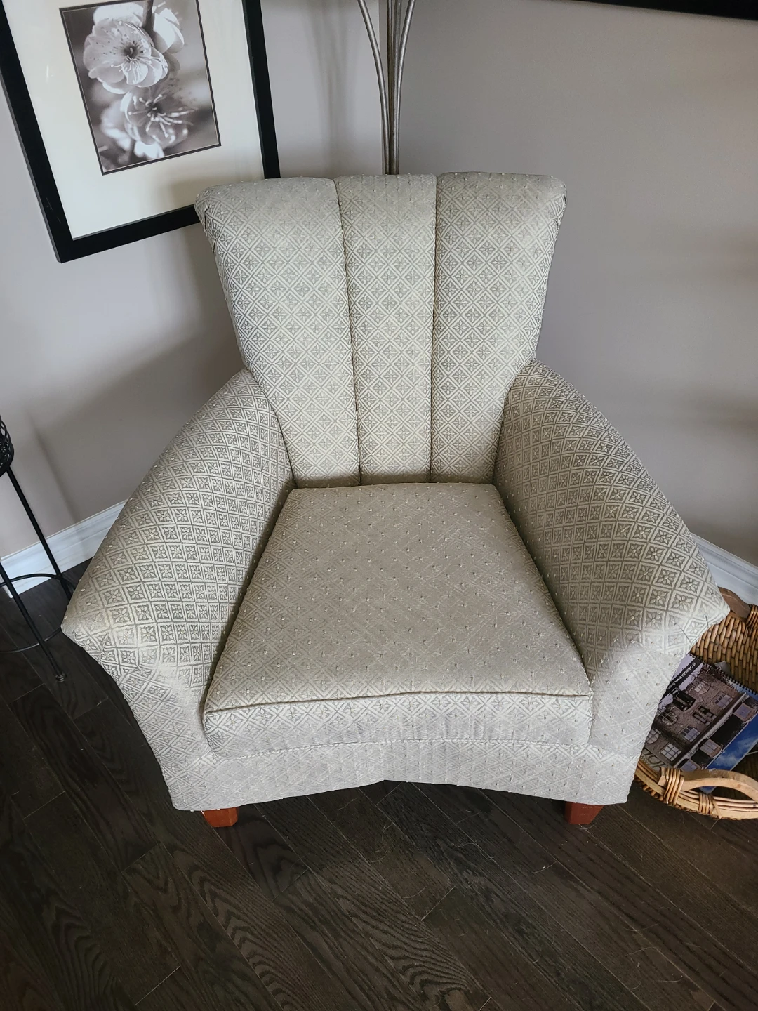 Upholstered Accent Chair