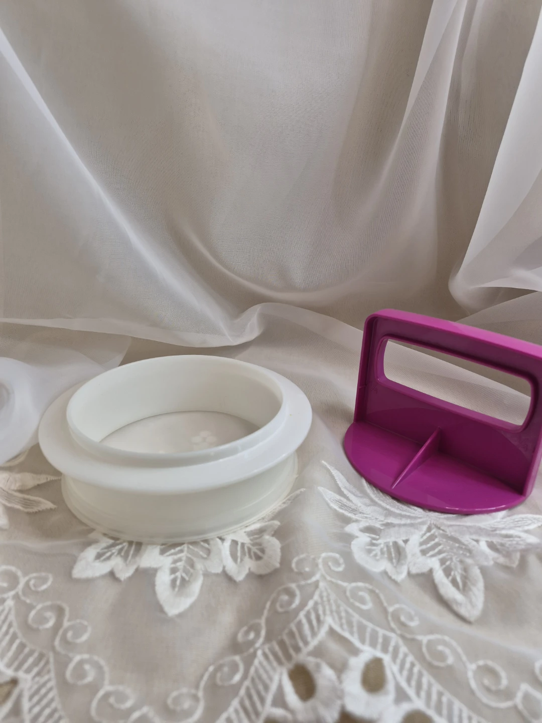 Tupperware 5" Round 3 pc Hamburger Press - photo 3