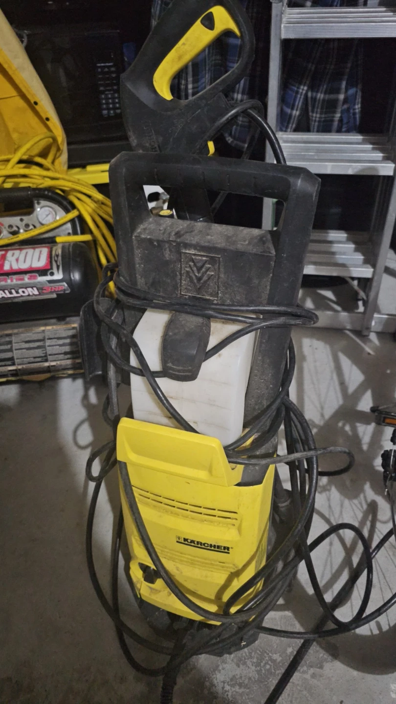 Kärcher Pressure Washer