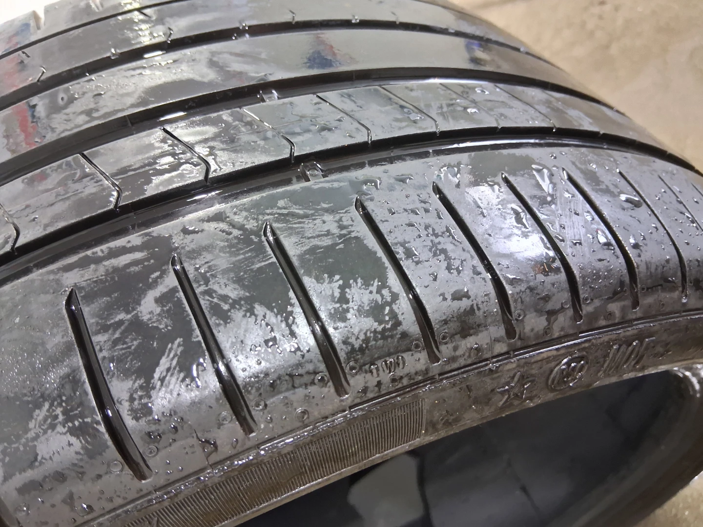 275/30 R20  97Y PIRELLI P ZERO SUMMER TIRE