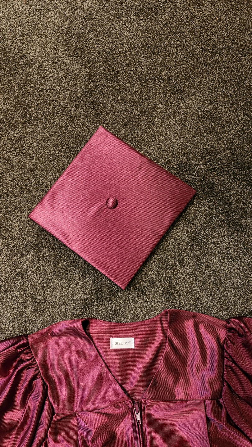 Kindergarten Graduation Gown and Cap Set - Size 27" - photo 2