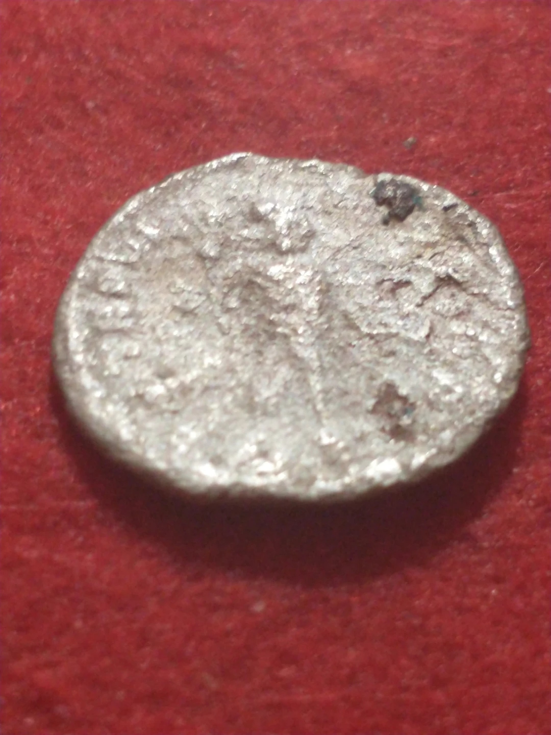 Nice Ancient Roman silver coin, circa 3rd century - photo 4
