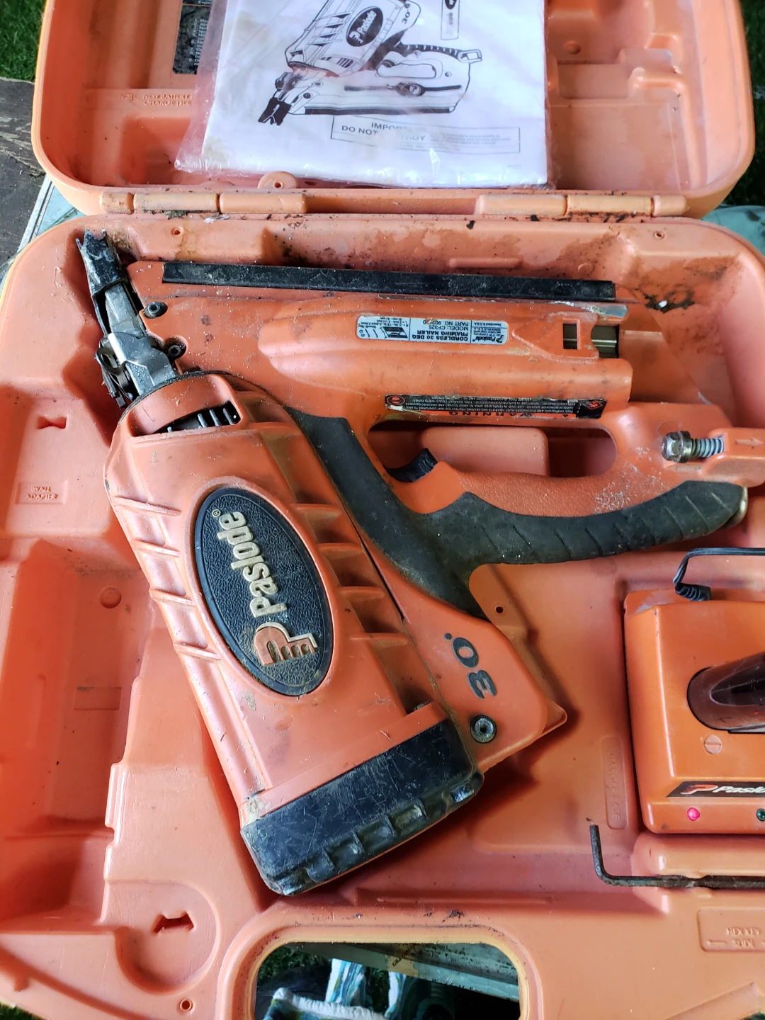 Paslode 30 Degree Cordless Framing Nailer with Case and Charger - photo 3