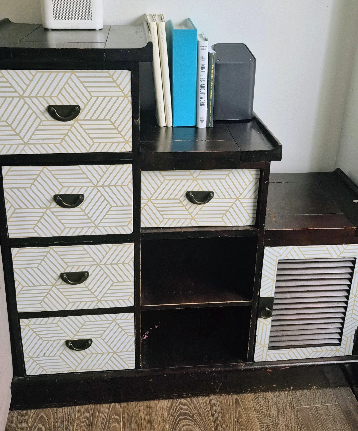 Wooden Storage Unit with 5 Drawers 2 shelves and 1 Cabinet
