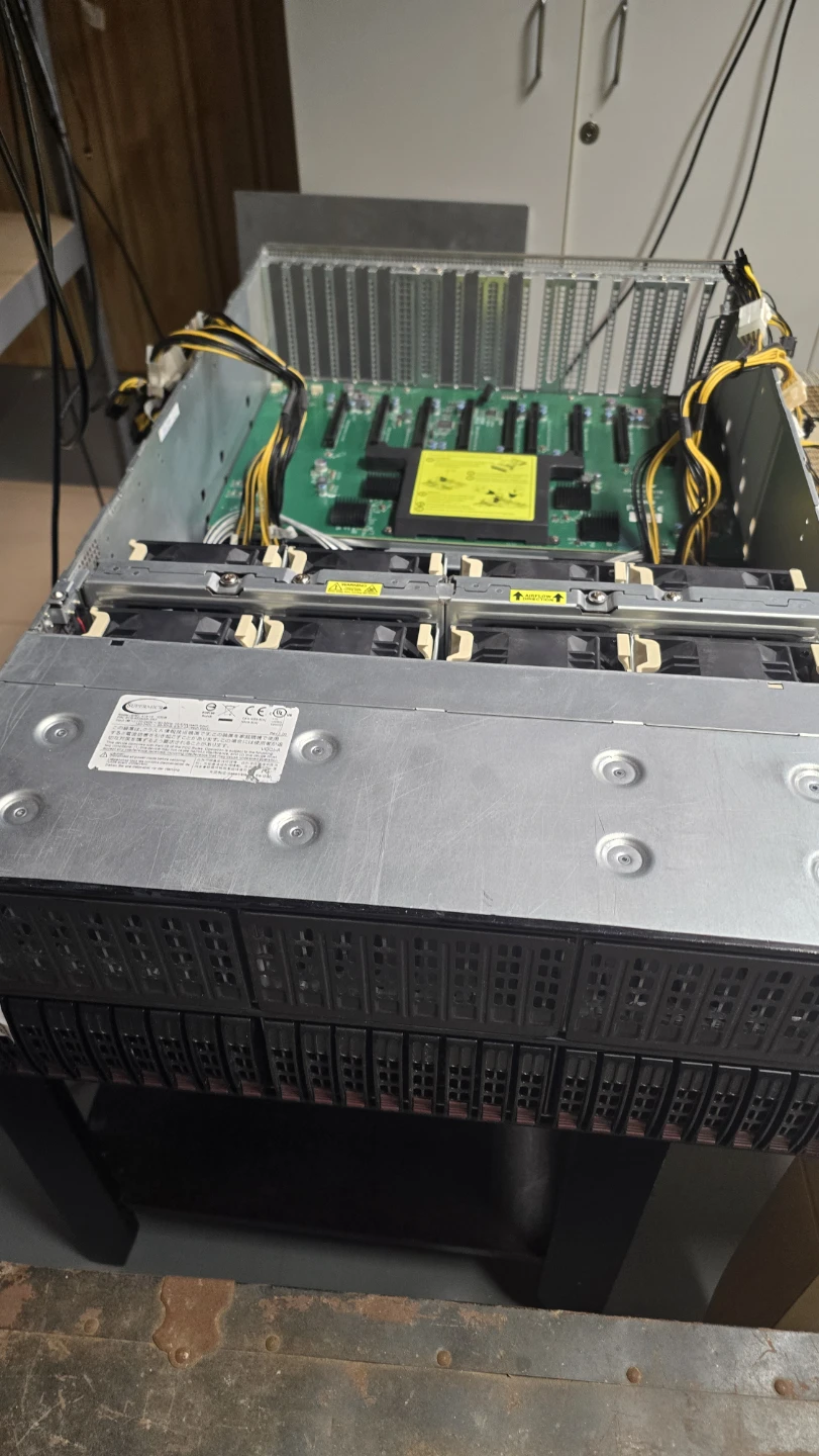 Supermicro SuperServer 4028GR-TRT Server System - photo 3