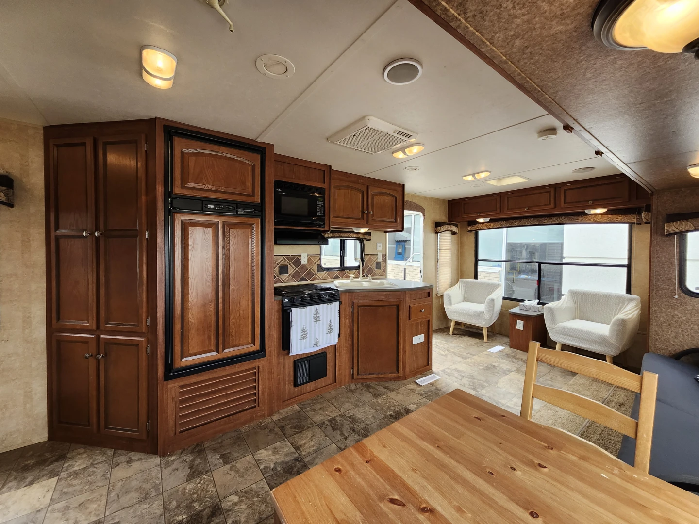 2012 Jayco Jayflight Travel Trailer, 15' Slideout