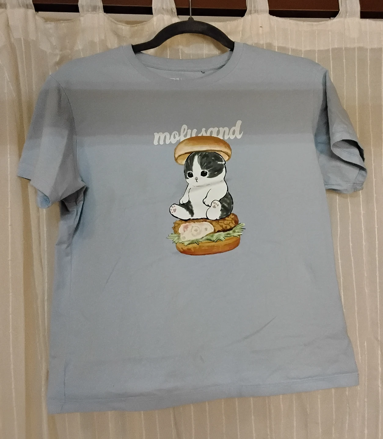 Uniqlo UT Mofusand Cat Burger T-Shirt