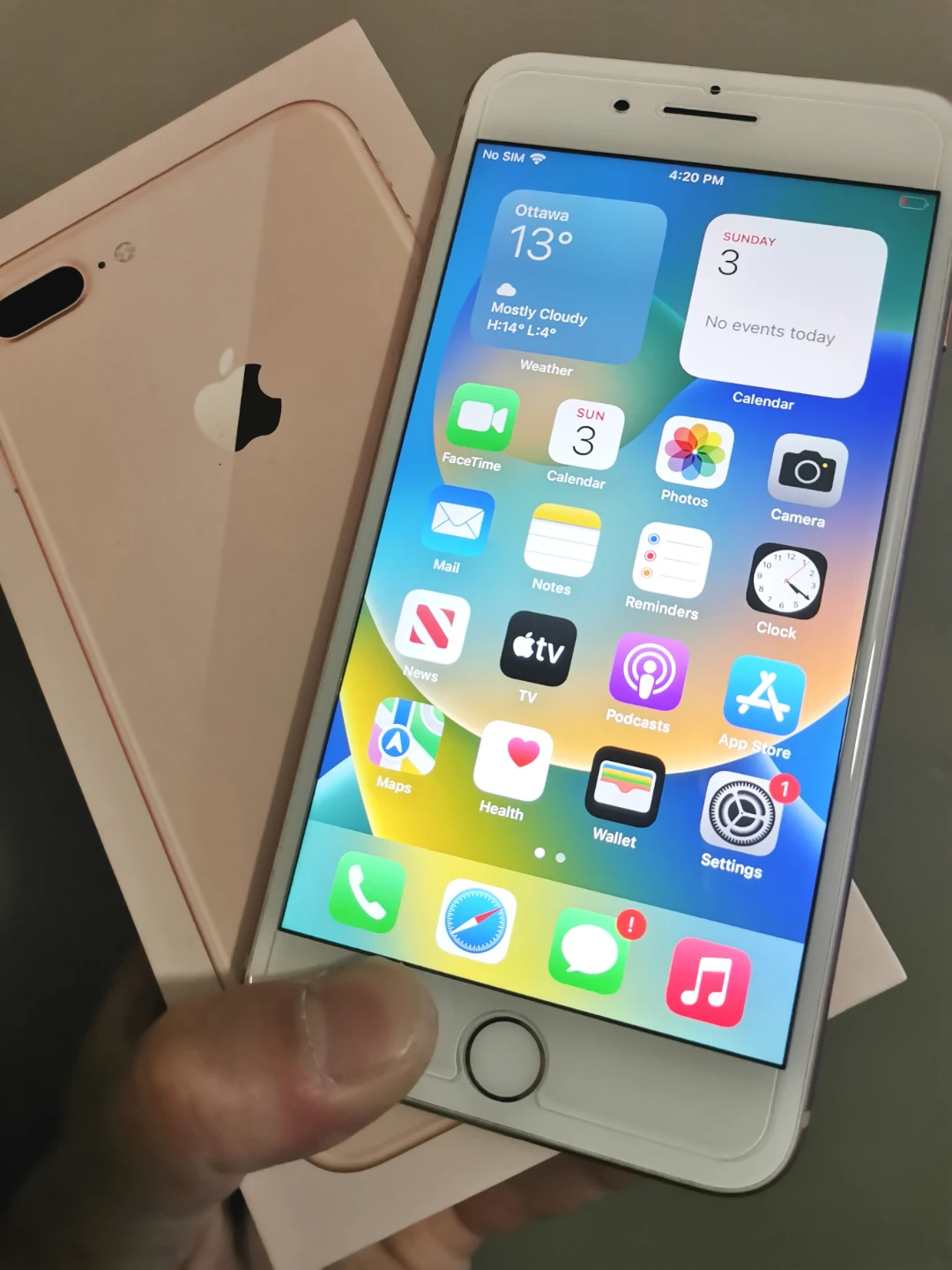 iPhone 8 Plus 64G Gold (Unlocked/100% battery health) - photo 2