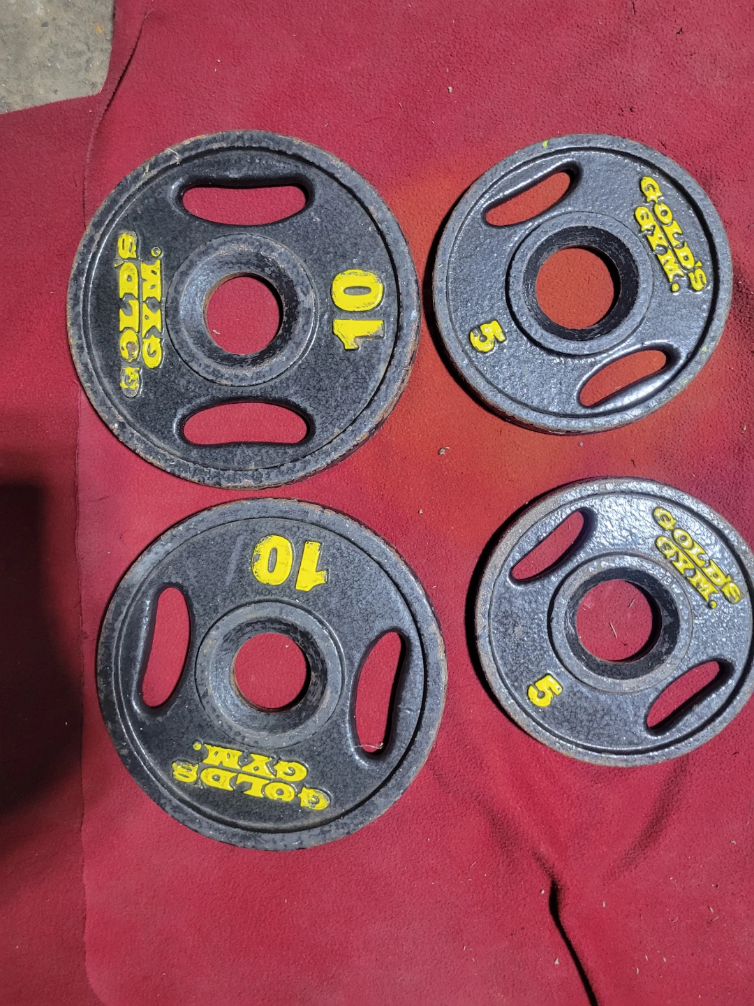 GOLD'S. GYM 2" HOLE  OLYMPIC PLATES 30LBs. TOTAL  2-10s. 2-5s.